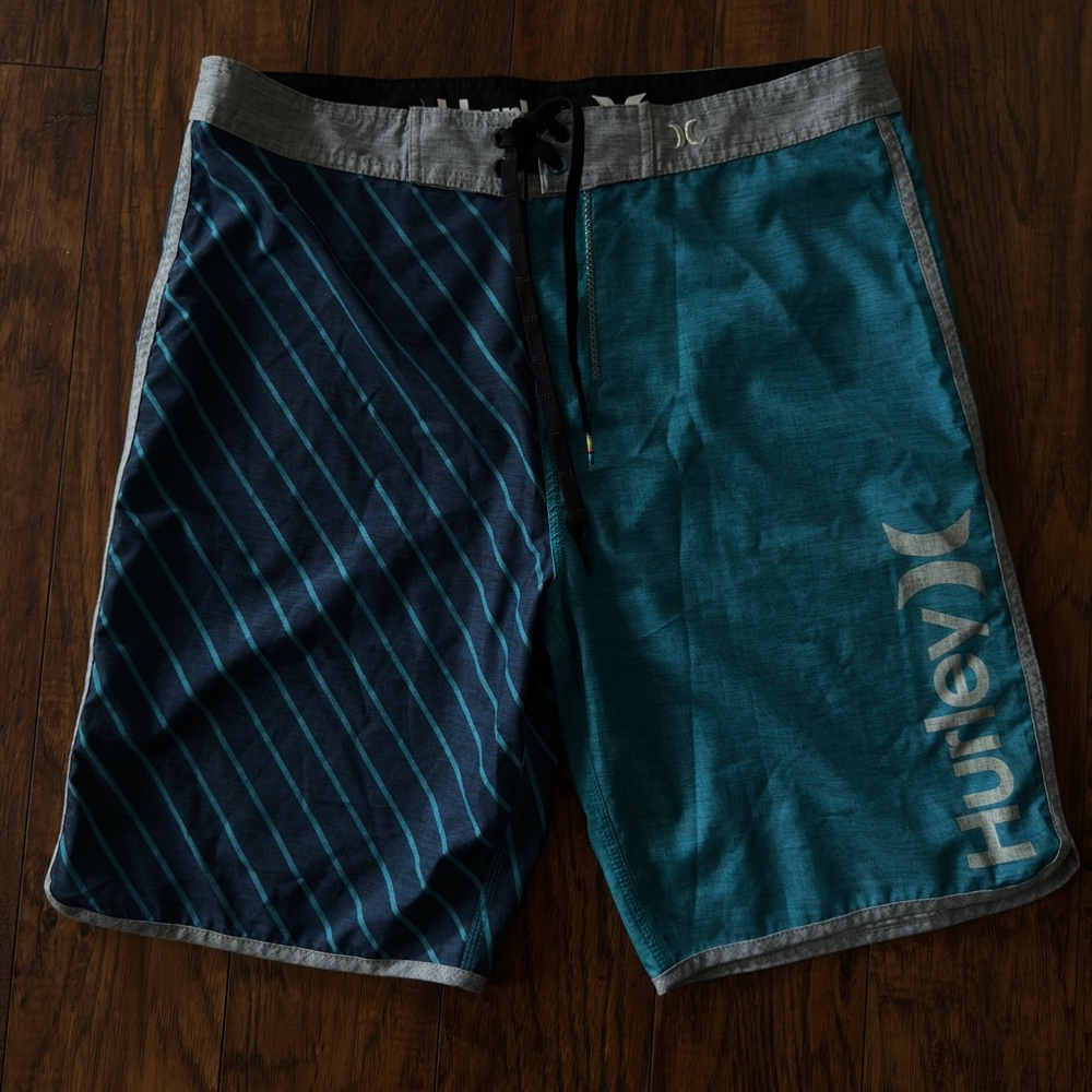 Hurley Phantom Boardshorts men’s size 32